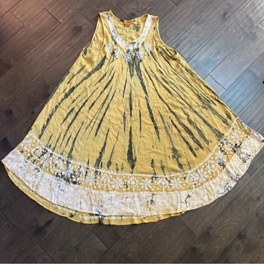 Sakkas Yellow Alexis Embroidered Long Sleeveless Floral Caftan - Picture 10 of 11